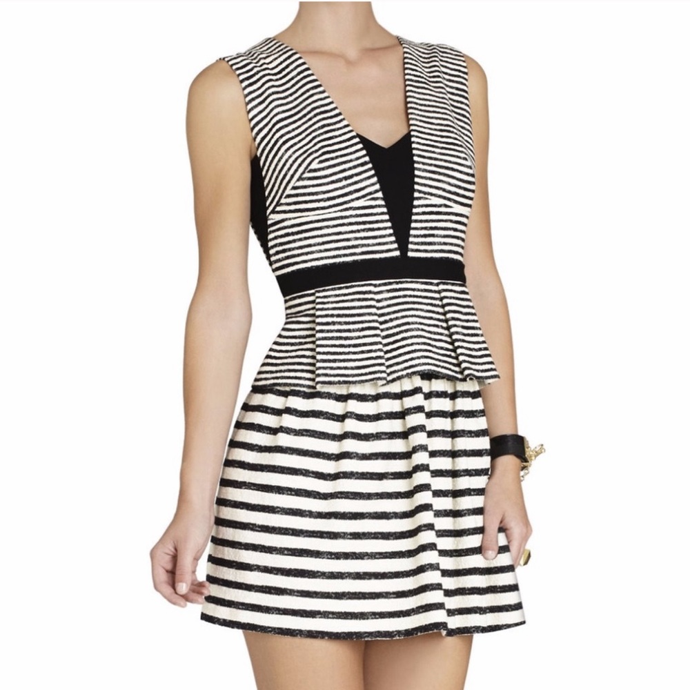 BGBG MaxAzria Striped Mini Dress - SO FLATTERING